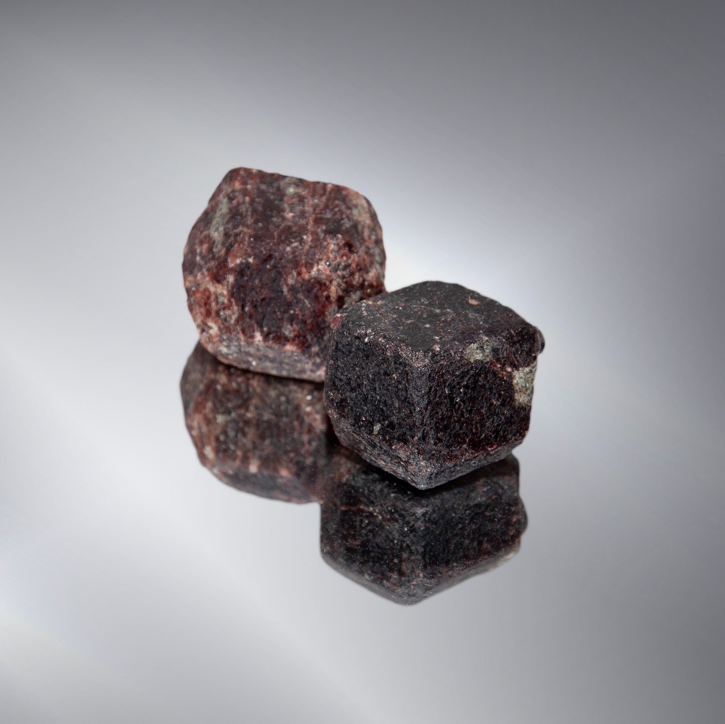 SciShow Rocks Box: Garnet