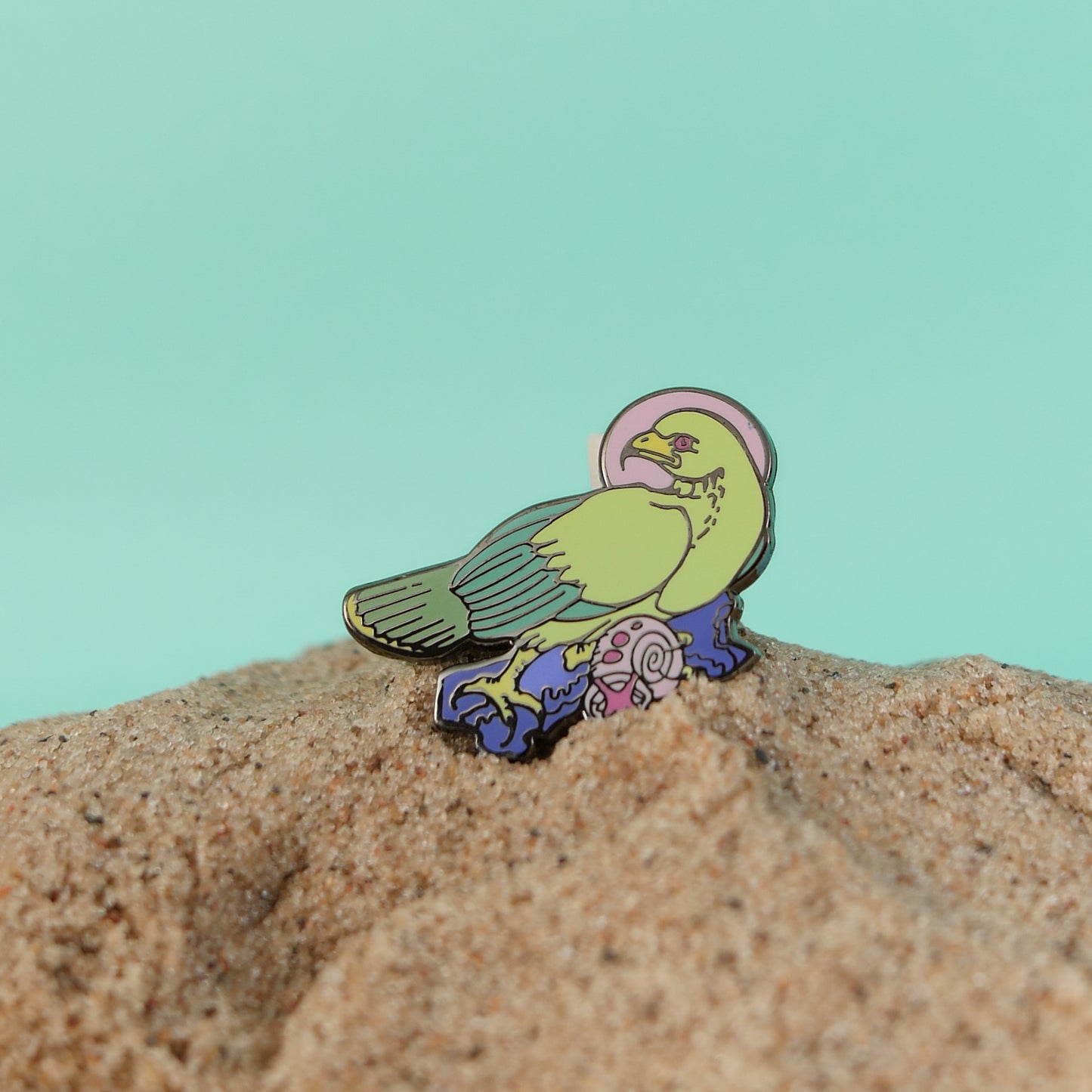 Bizarre Beasts Pin: Snail Kites and Island Apple Snails