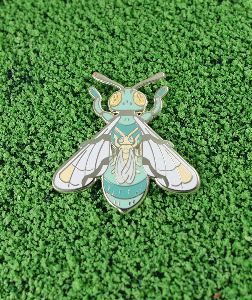 Small Carpenter Bees Pin
